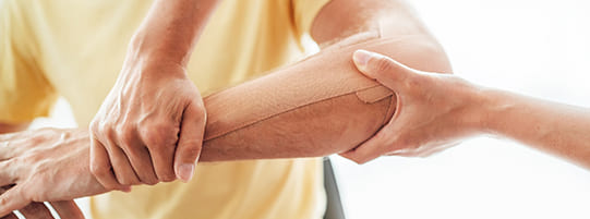 Relieve Tennis Elbow Pain with These Physical Therapist-Recommended Stretches post