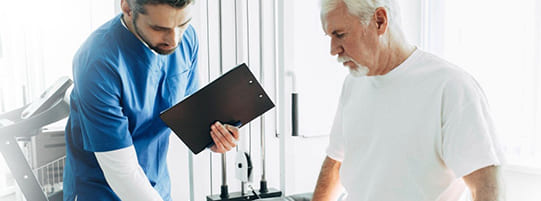5 Reasons to Visit a Pain Management Doctor After an Accident post