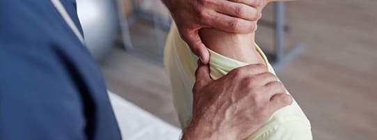 Did You Know Manuel Therapy Can Treat Whiplash & Concussions? Here’s How post