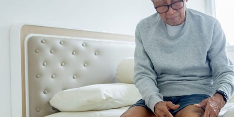 Here's How MUA Can Help Combat Post-Op Knee Stiffness post
